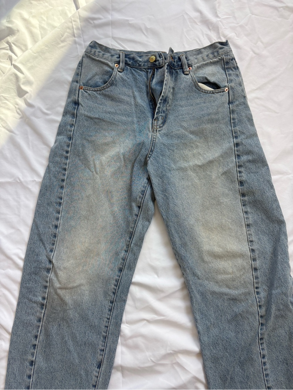 High-Rise Light Wash Women's Jeans